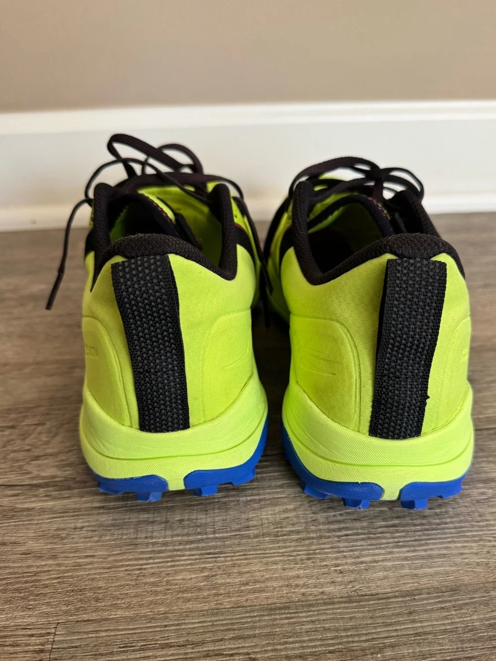 Saucony Xodus Ultra Trail Running Shoes Men’s Size [10.5] Neon Yellow/Blue EUC